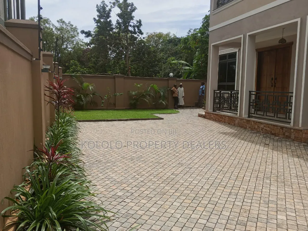 5bdrm House in Munyonyo, Central Division for sale in Central Division