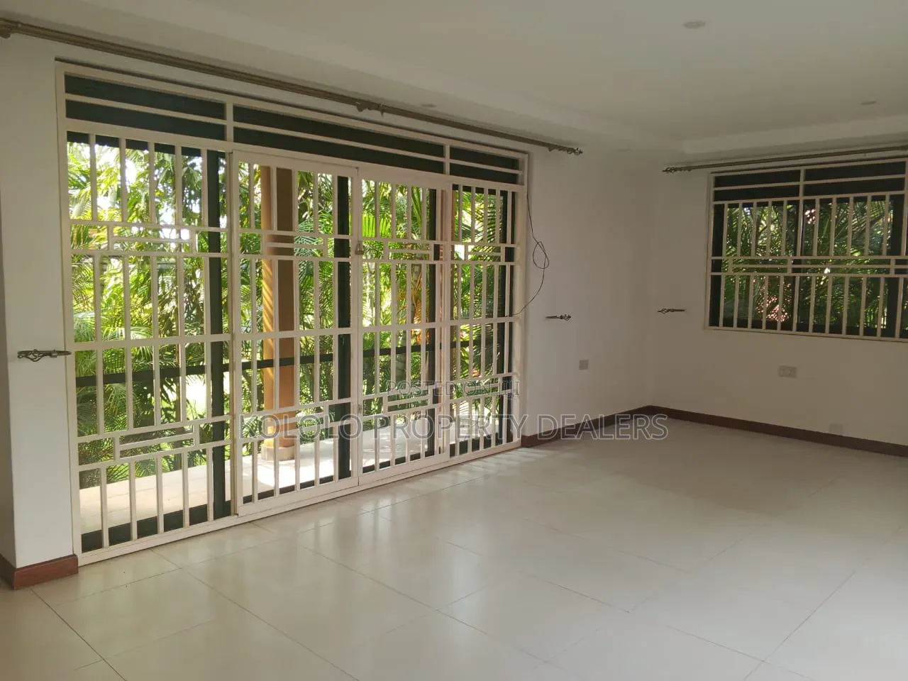 5bdrm House in Munyonyo, Central Division for sale in Central Division