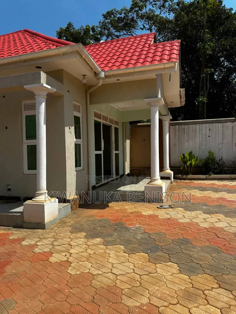 4bdrm Bungalow in Matuga, Central Division for sale in Central Division