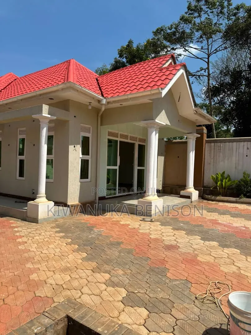 4bdrm Bungalow in Matuga, Central Division for sale in Central Division