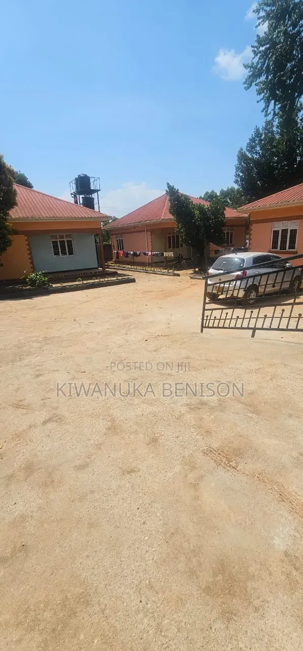 2bdrm Apartment in Kitende, Central Division for sale in Central Division