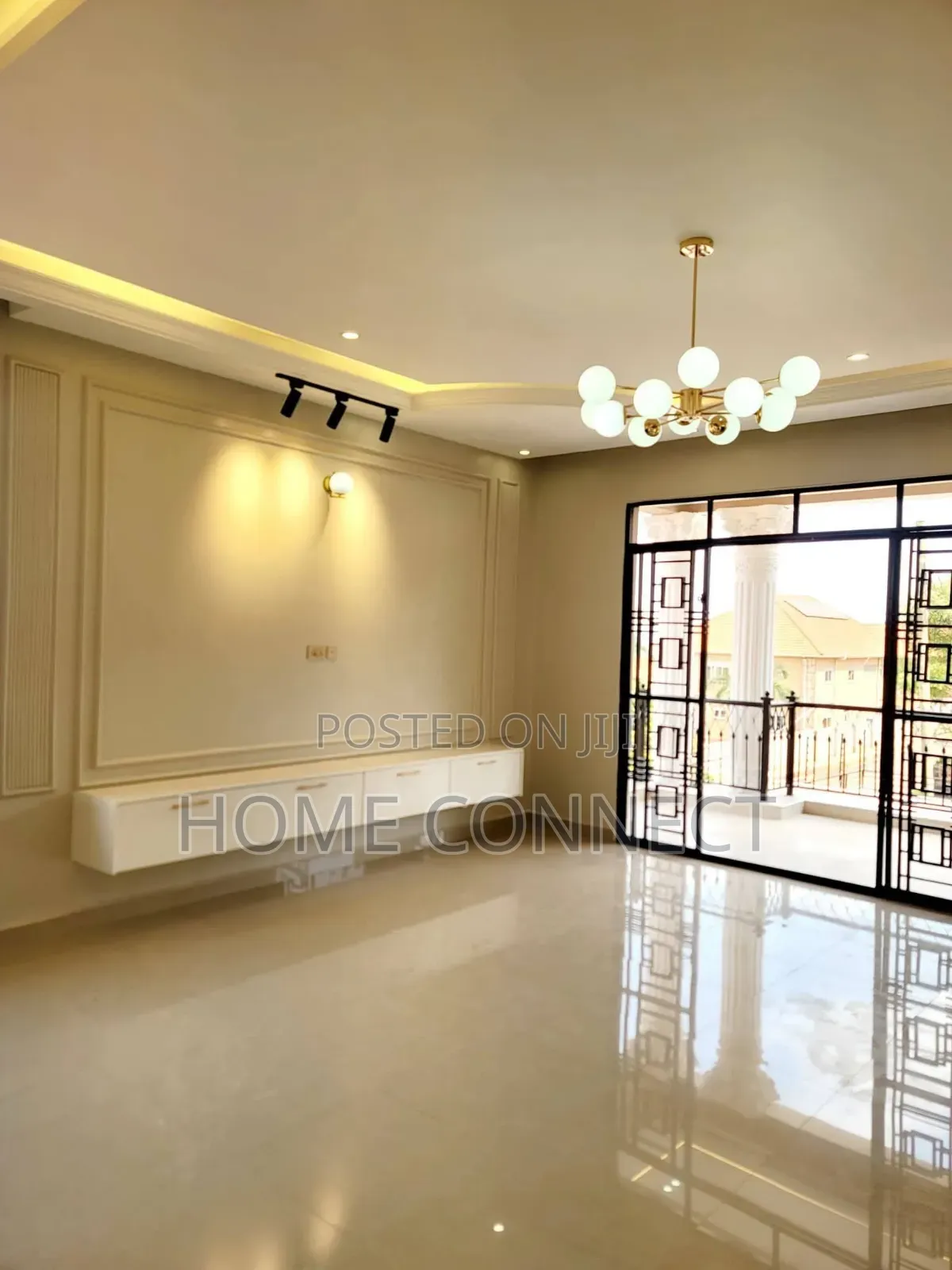 5bdrm Duplex in Akright Estate, Central Division for sale in Central Division