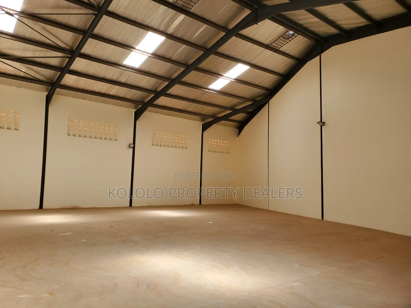 Warehouse for Rent in Bweyogere in Central Division