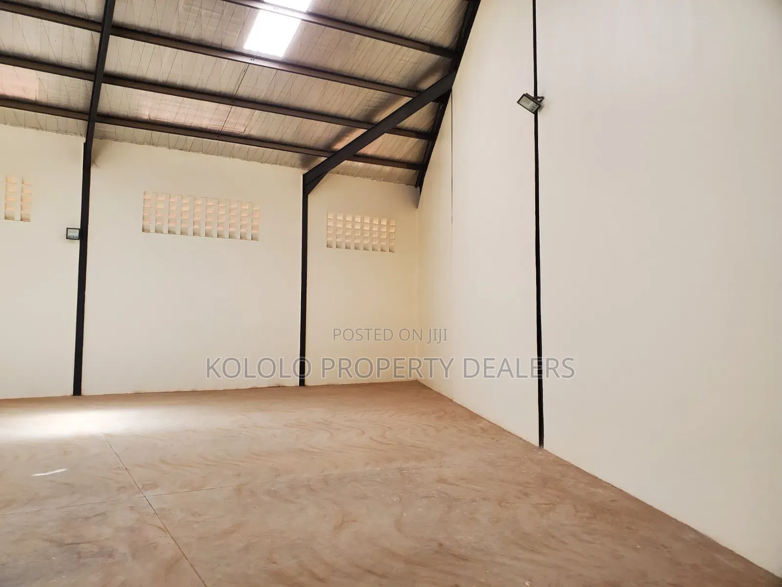 Warehouse for Rent in Bweyogere in Central Division