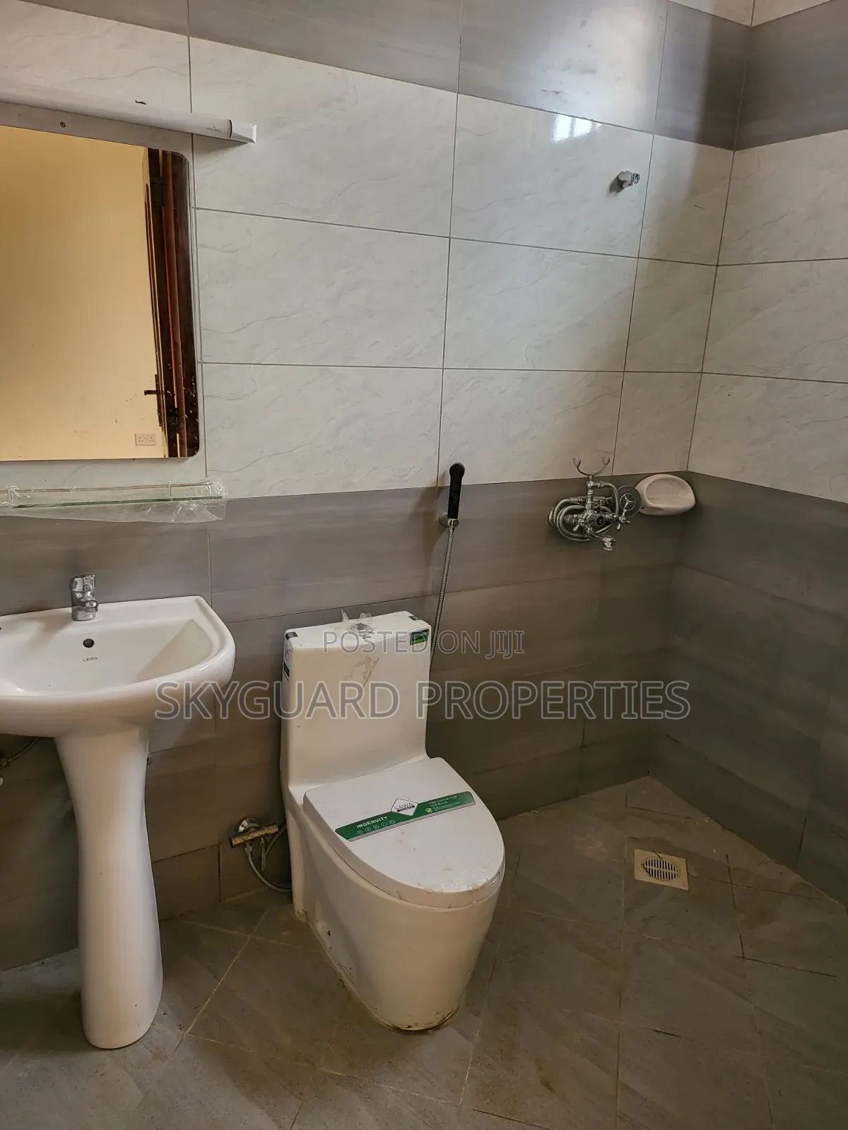 5bdrm Mansion in Bunga Kalungu, Central Division for rent in Central Division