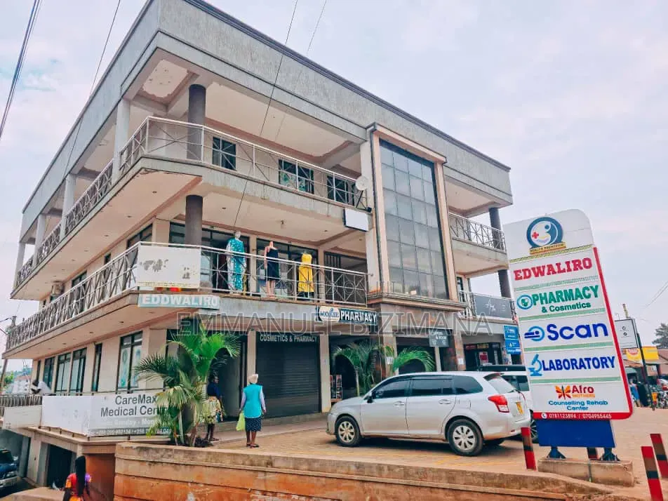 Shopping Mall for Sale in Central Division