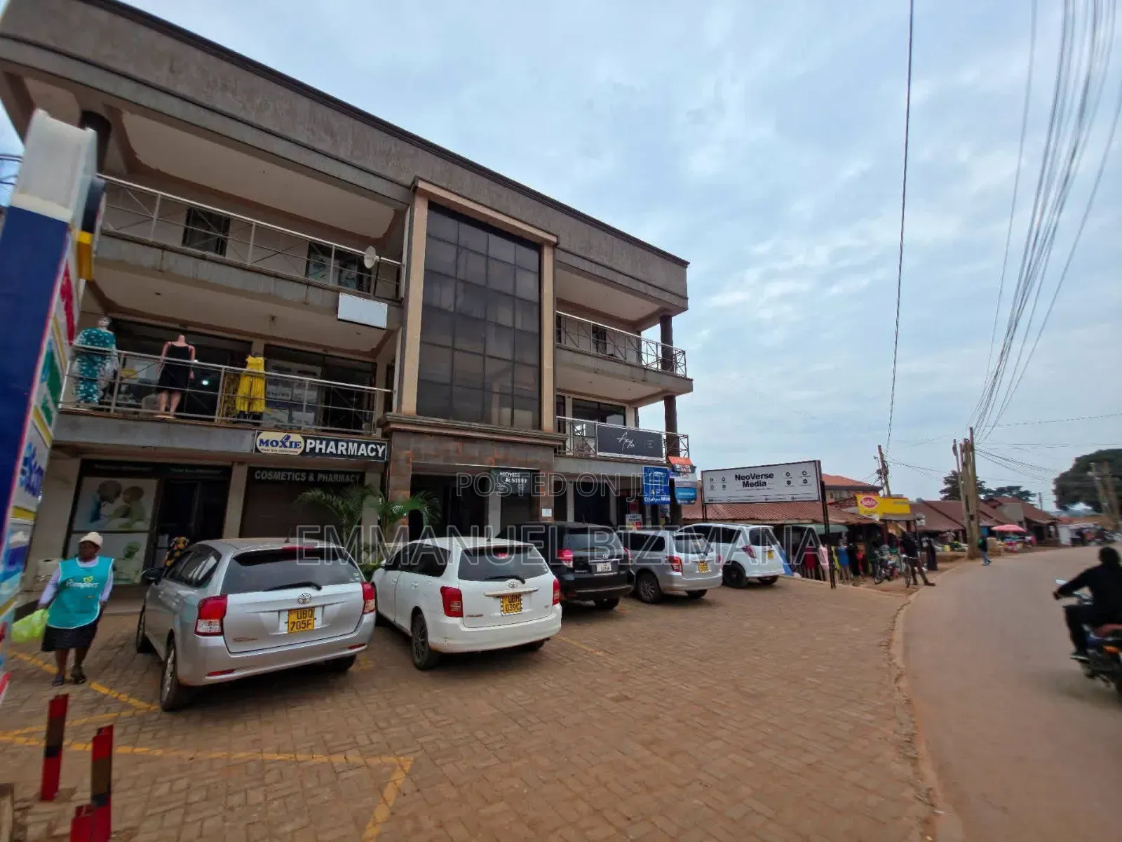 Shopping Mall for Sale in Central Division