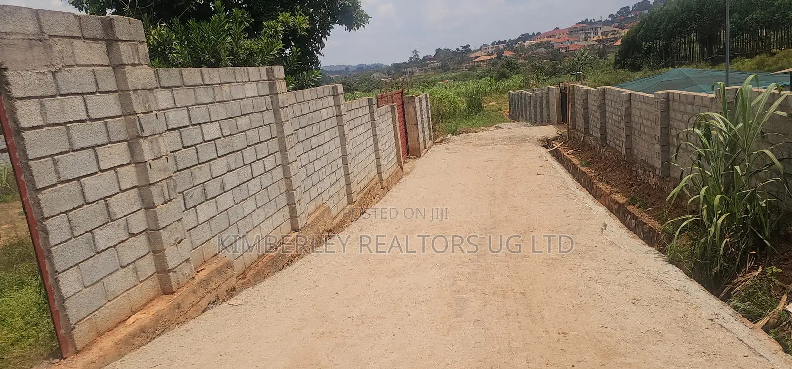Quick Sale – Land for Sale, Kitende Entebbe Road in Division A