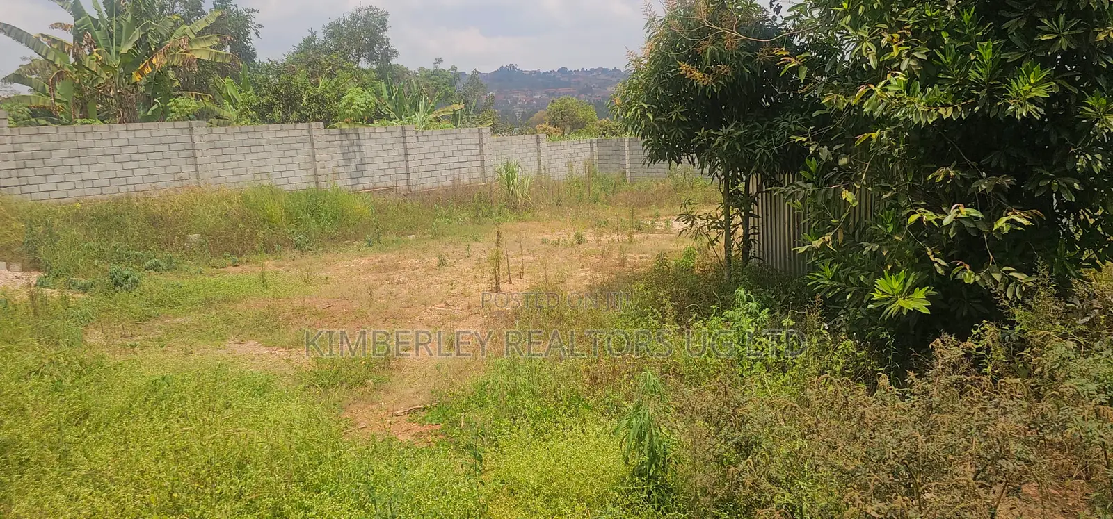 Quick Sale – Land for Sale, Kitende Entebbe Road in Division A