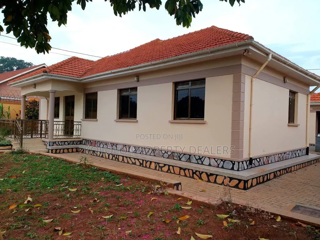 5bdrm Bungalow in Namugongo, Central Division for rent in Central Division