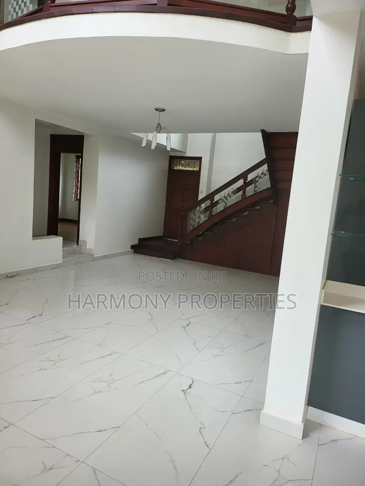 5bdrm Villa in Bugolobi, Central Division for rent in Central Division