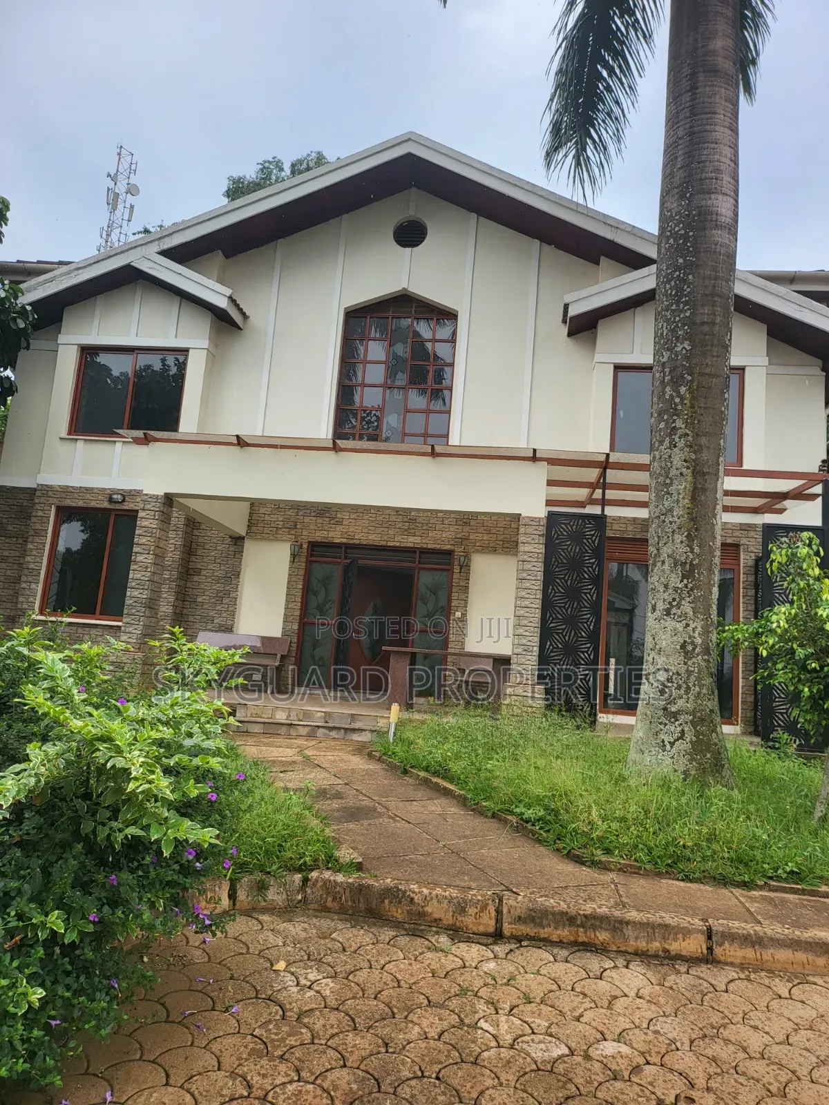 5bdrm Villa in Bugolobi, Central Division for rent in Central Division