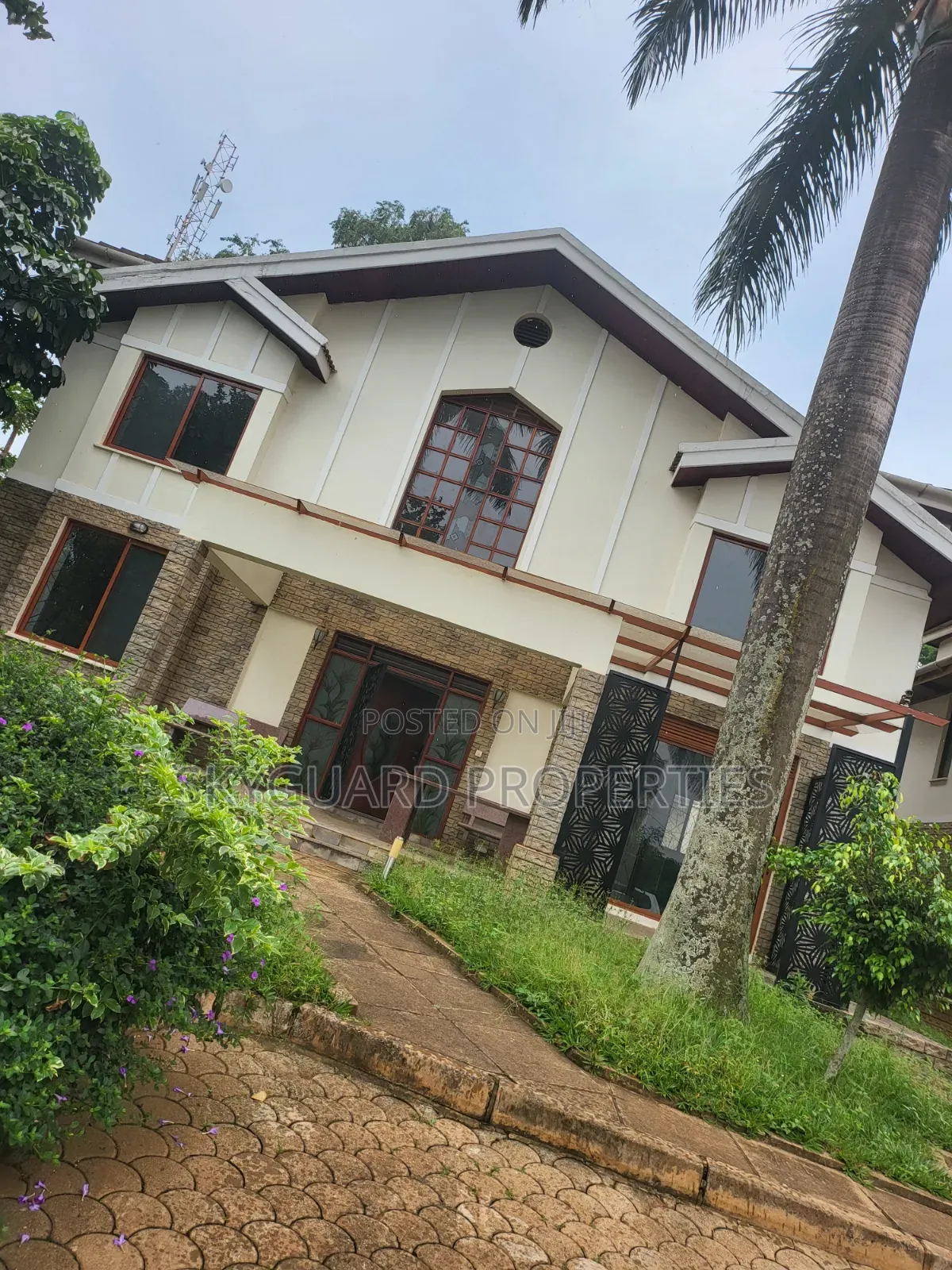 5bdrm Villa in Bugolobi, Central Division for rent in Central Division
