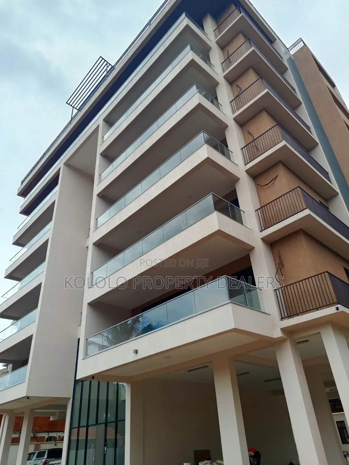 3bdrm Apartment in Condominium, Central Division for sale in Central Division