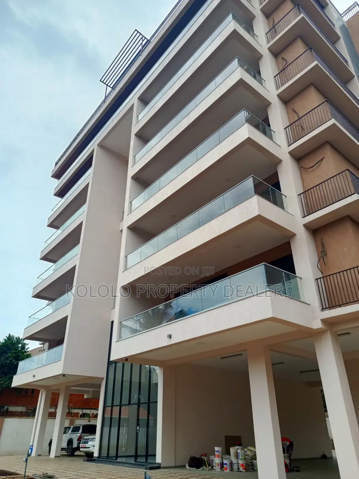 3bdrm Apartment in Condominium, Central Division for sale in Central Division