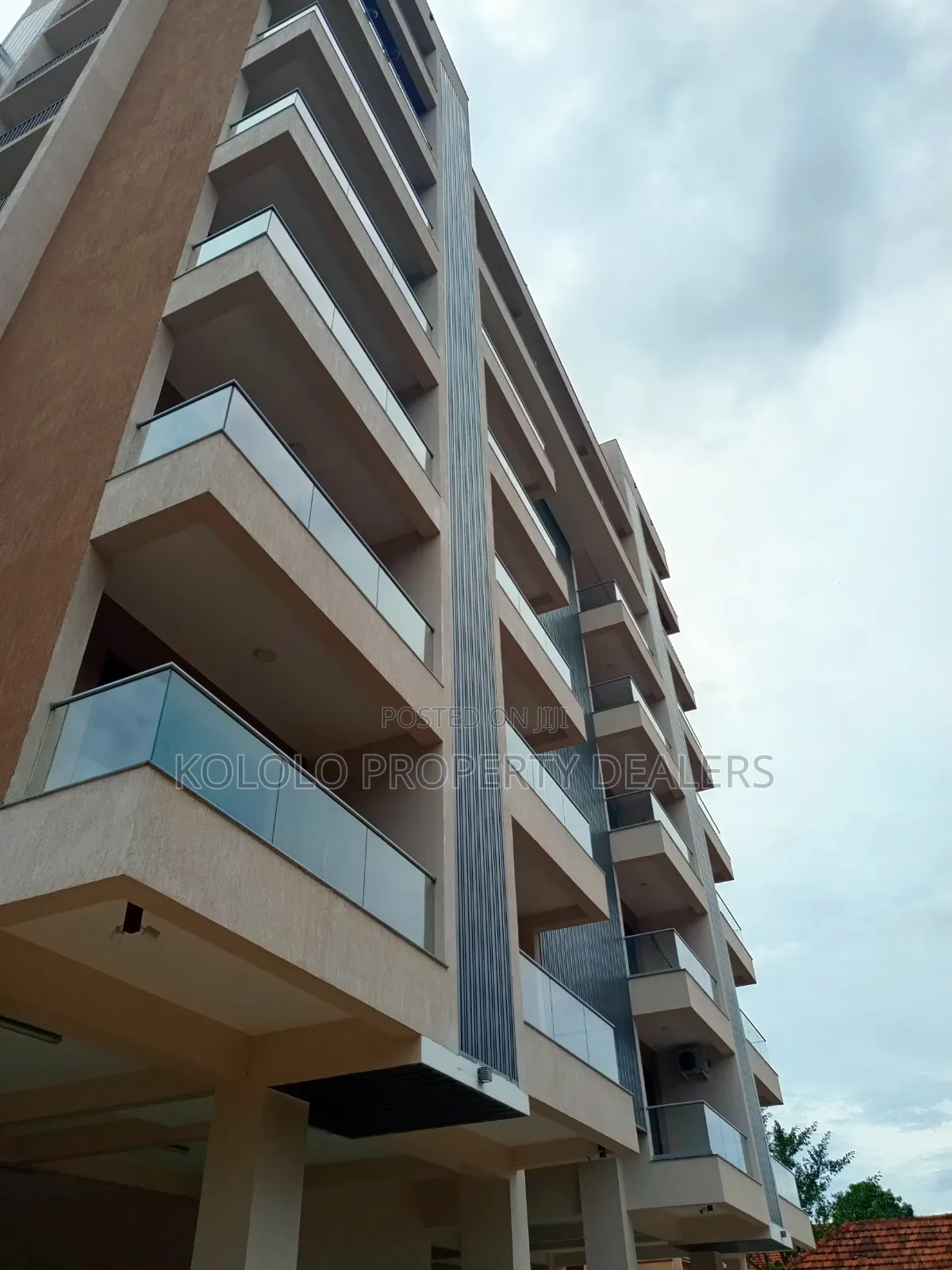 3bdrm Apartment in Condominium, Central Division for sale in Central Division