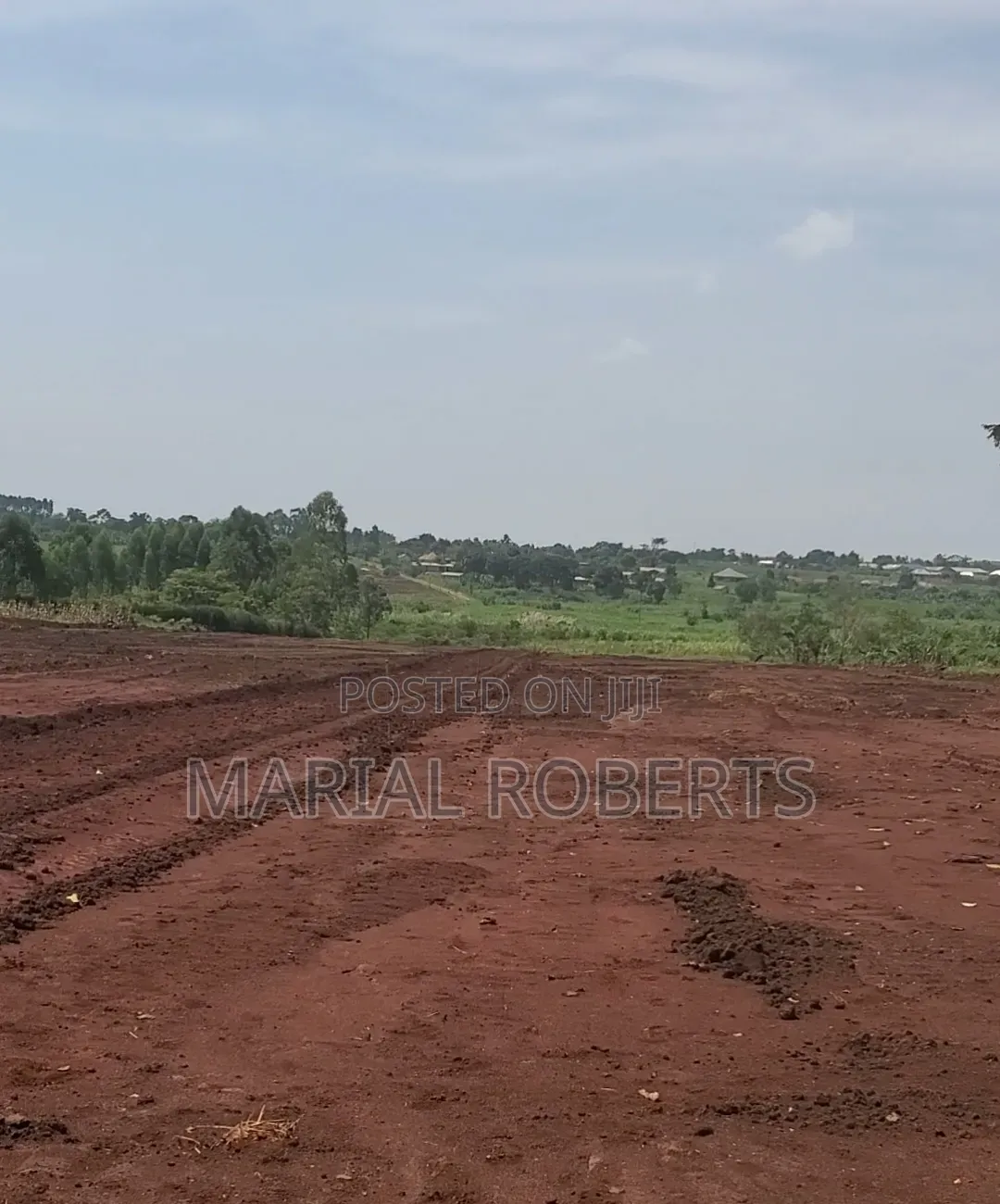 New Estate in Busiika With Title Plots for Sale . in Wakiso / Wakiso