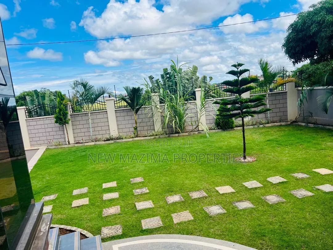 5bdrm Maisonette in Namulands, Central Division for sale in Central Division