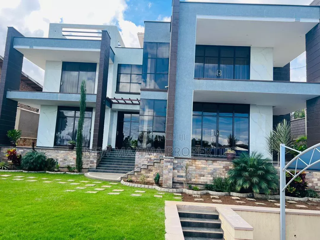 5bdrm Maisonette in Namulands, Central Division for sale in Central Division
