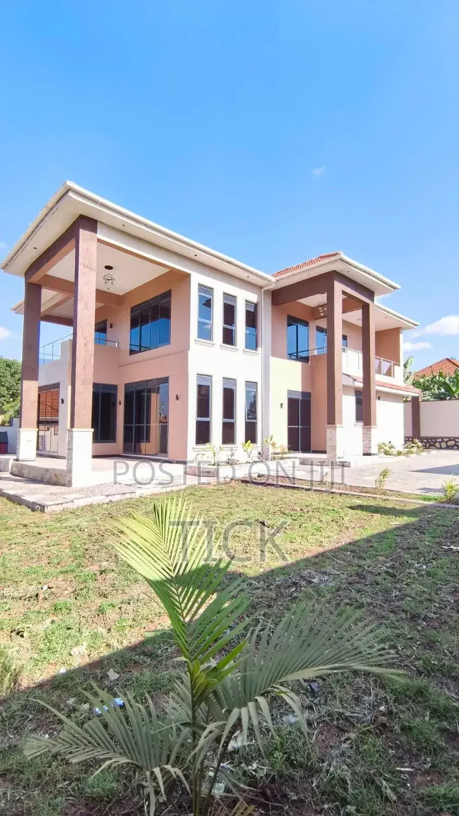 5bdrm Duplex in Akright, Central Division for rent in Central Division