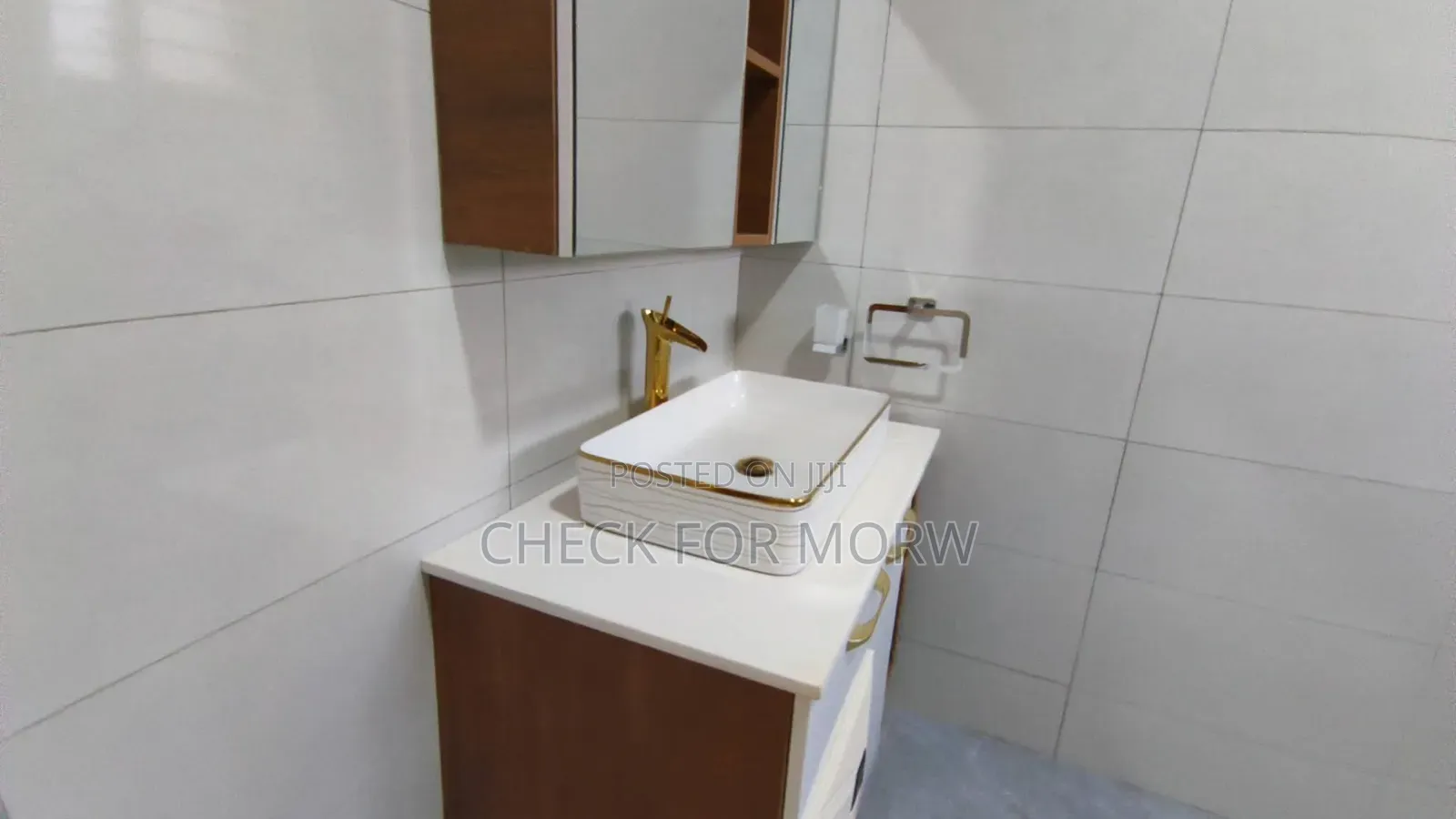 5bdrm Duplex in Akright, Central Division for rent in Central Division