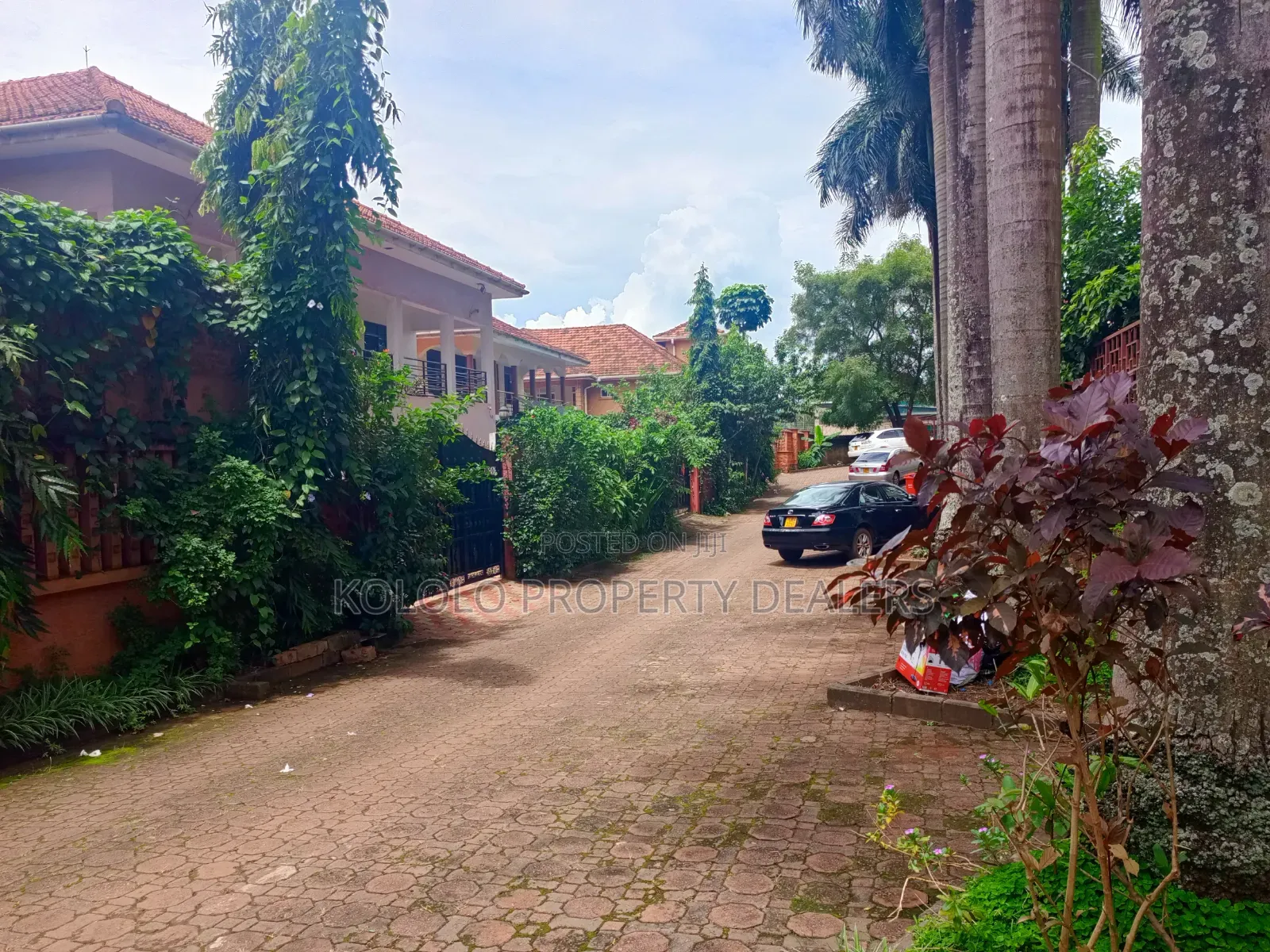 Furnished 8bdrm Duplex in Lugogo Bypass, Central Division for rent in Central Division