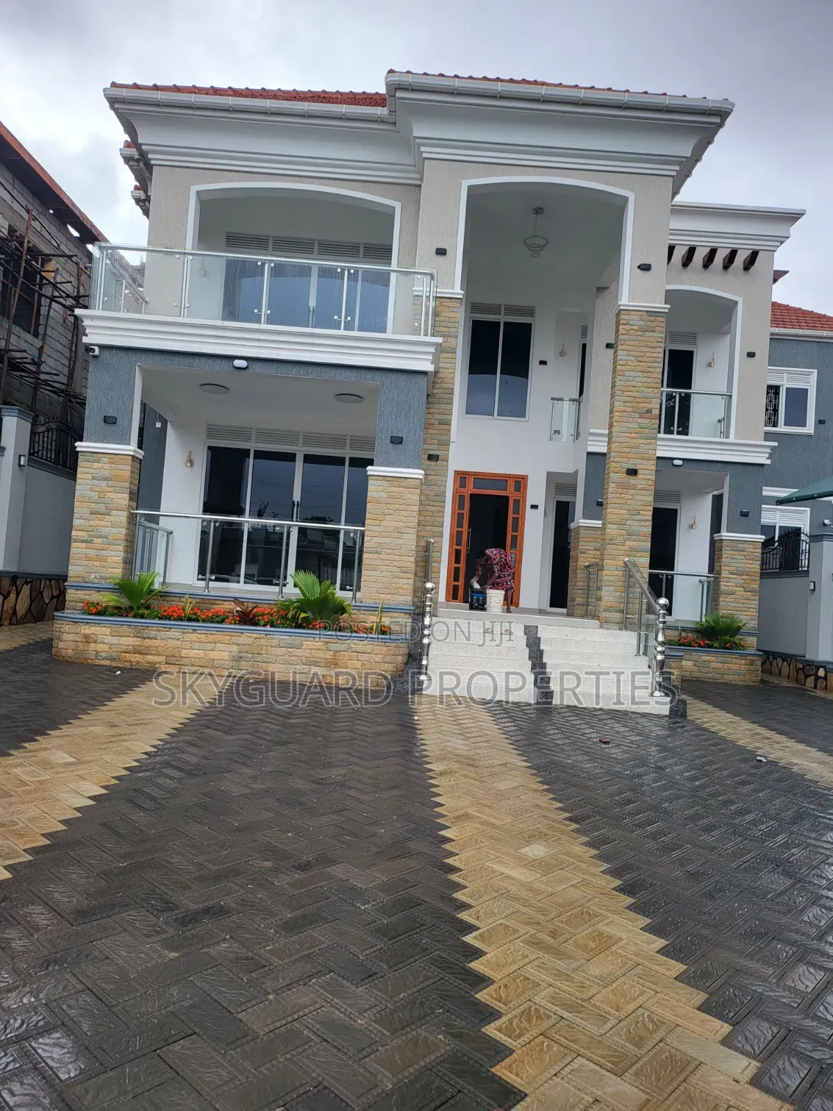 6bdrm Mansion in Muyenga, Central Division for rent in Central Division