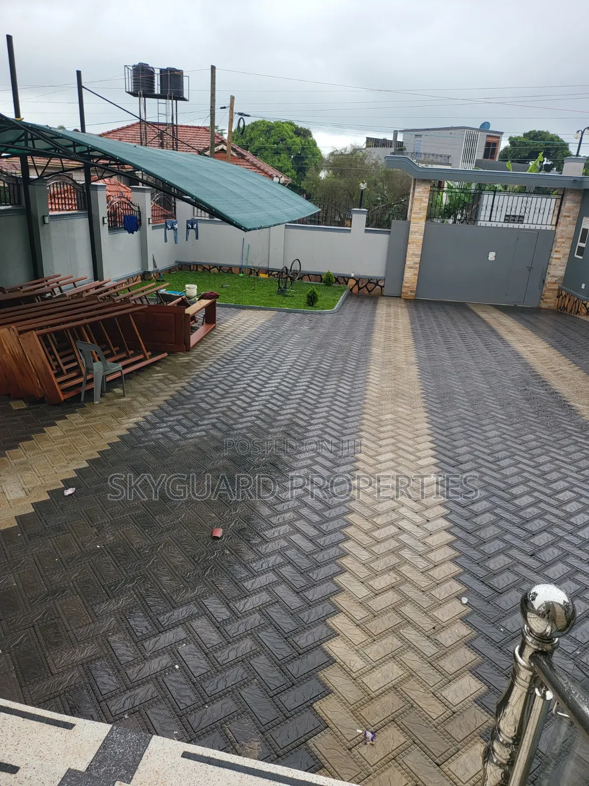 6bdrm Mansion in Muyenga, Central Division for rent in Central Division