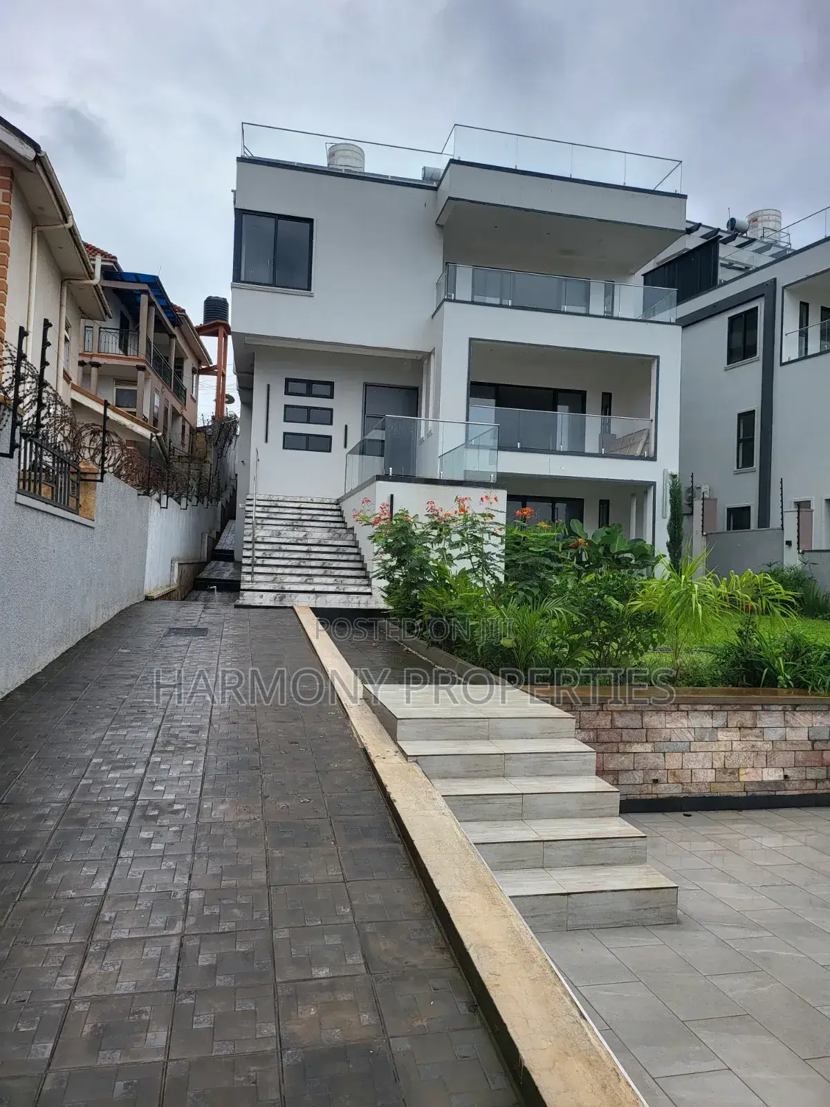 6bdrm Villa in Munyonyo, Central Division for rent in Central Division