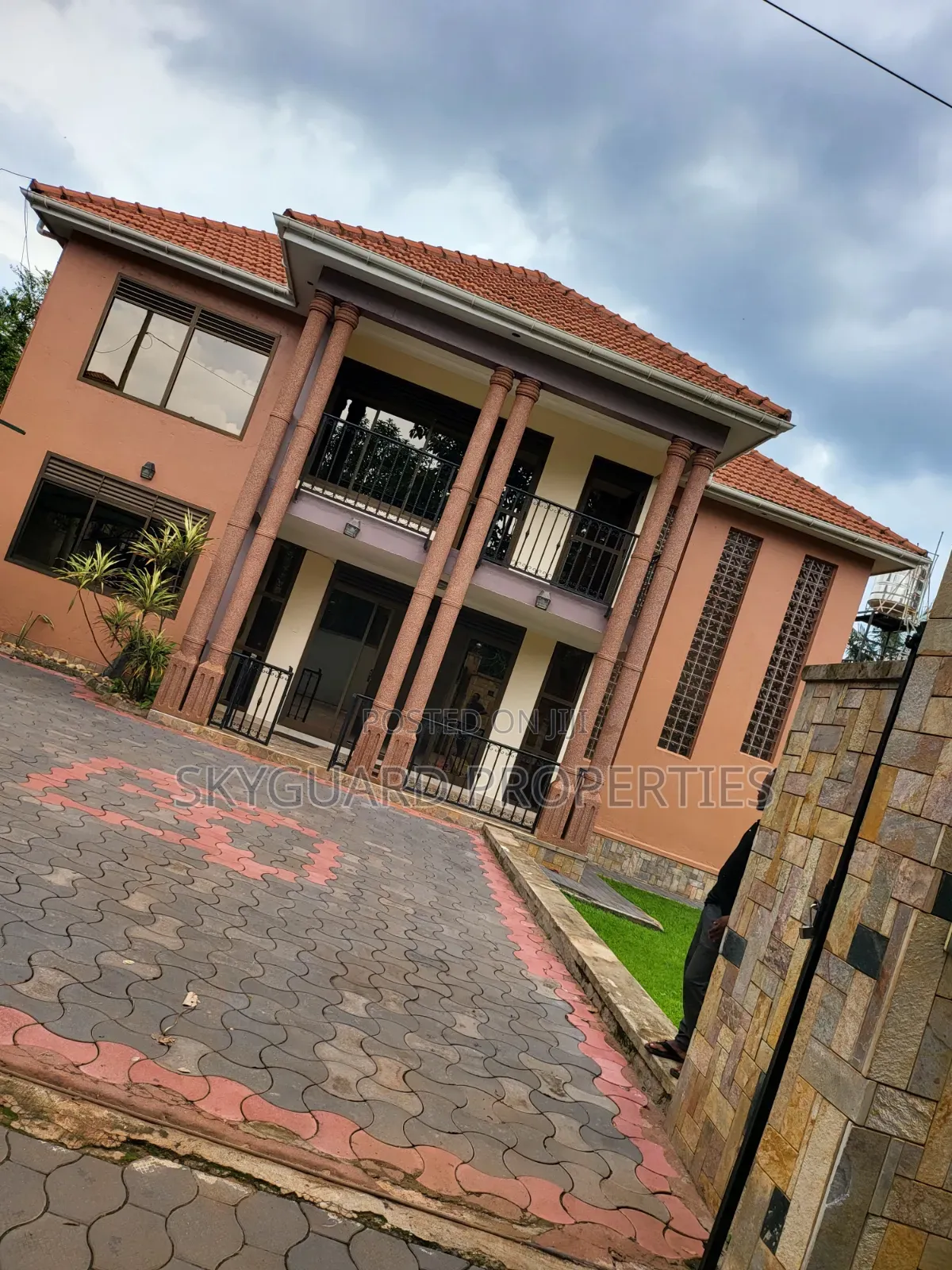 5bdrm House in Muyenga Bukasa, Central Division for rent in Central Division