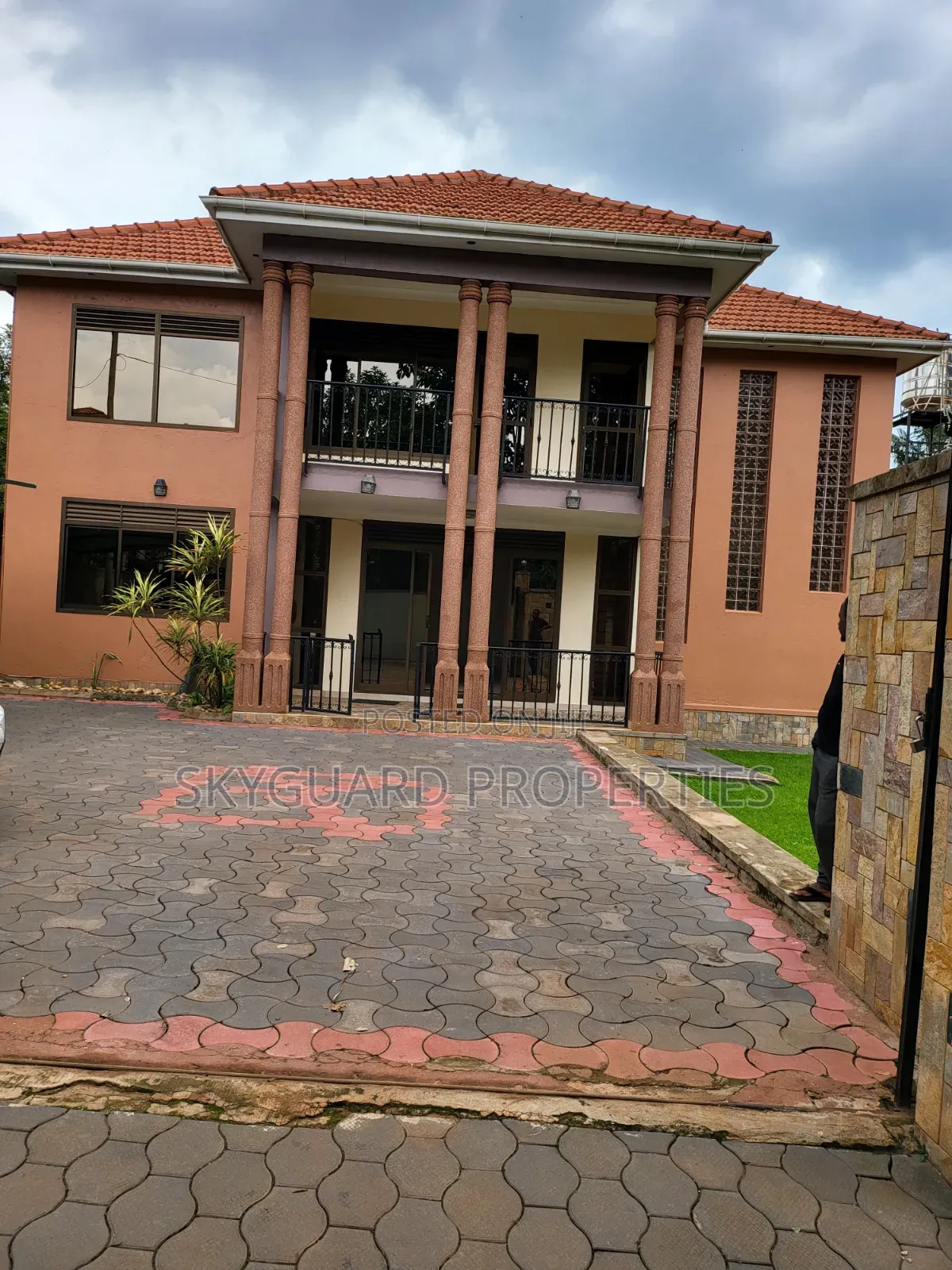 5bdrm House in Muyenga Bukasa, Central Division for rent in Central Division