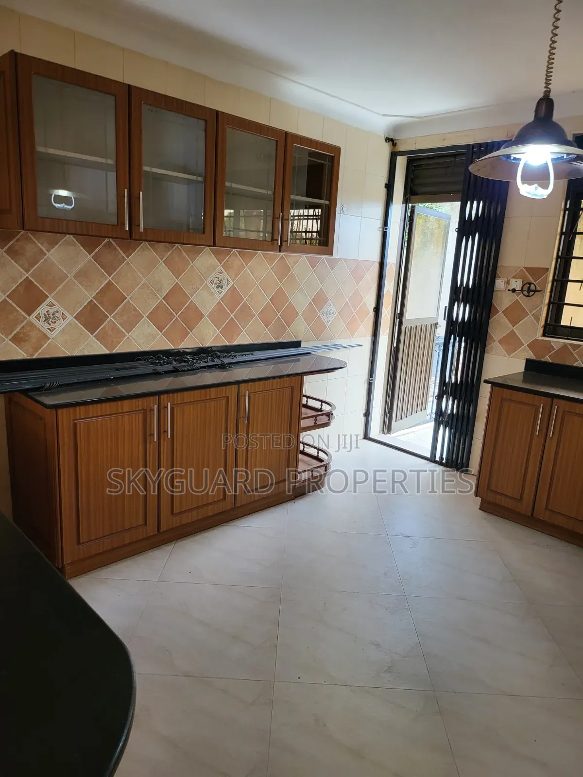 5bdrm House in Muyenga Bukasa, Central Division for rent in Central Division