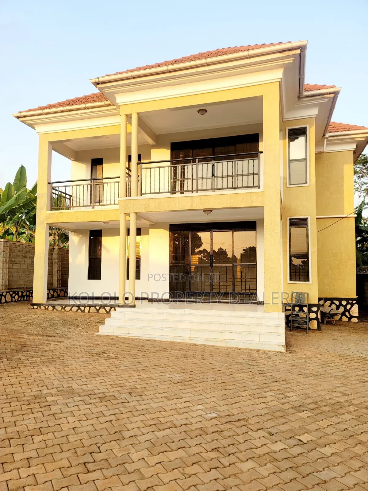 4bdrm Duplex in Kitende, Central Division for sale in Central Division