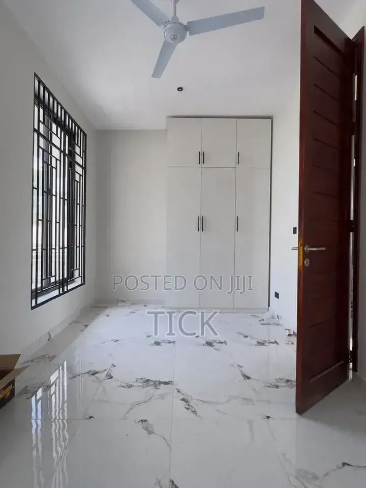 3bdrm Apartment in Lubowa, Central Division for rent in Central Division