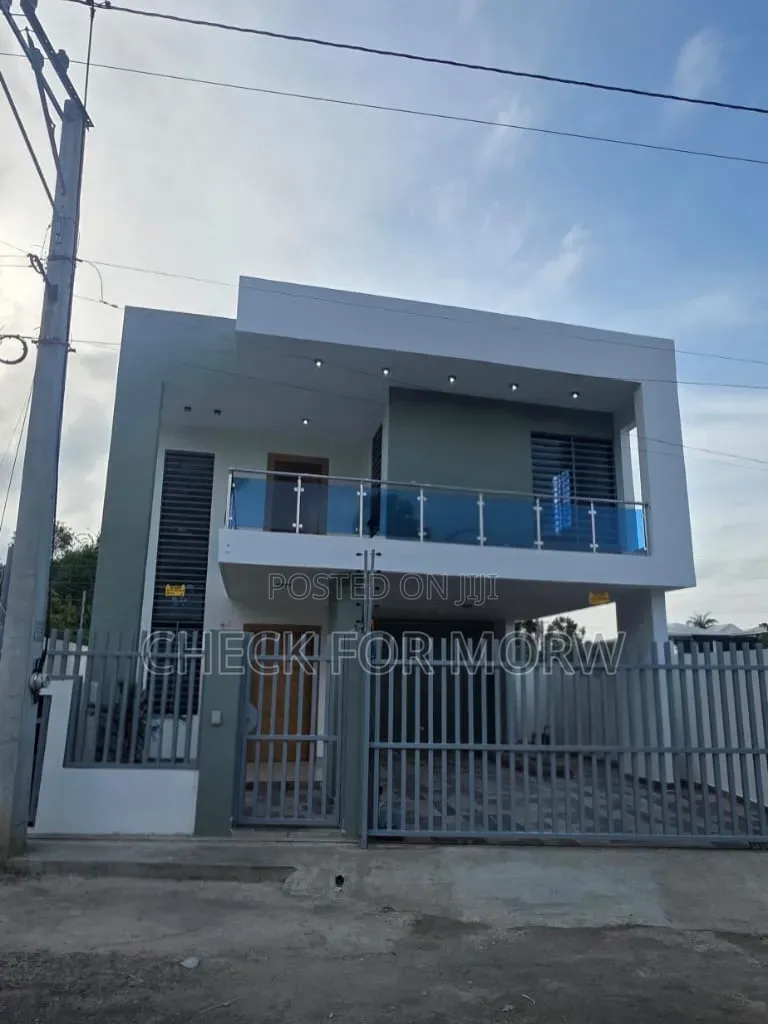 5bdrm Duplex in Alright, Central Division for rent in Central Division
