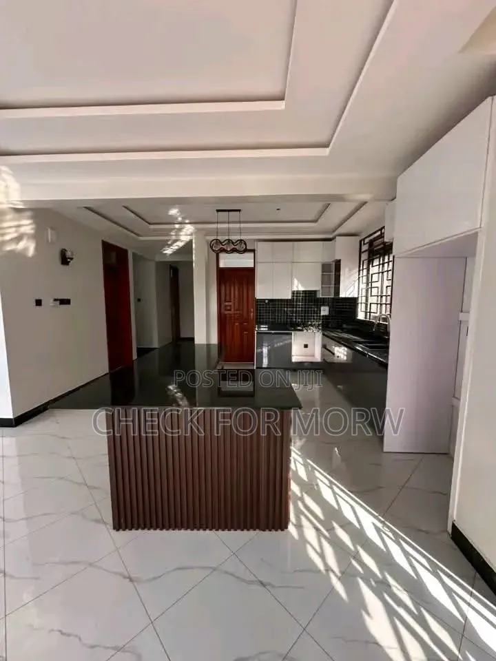 5bdrm Duplex in Bugolobi, Central Division for rent in Central Division