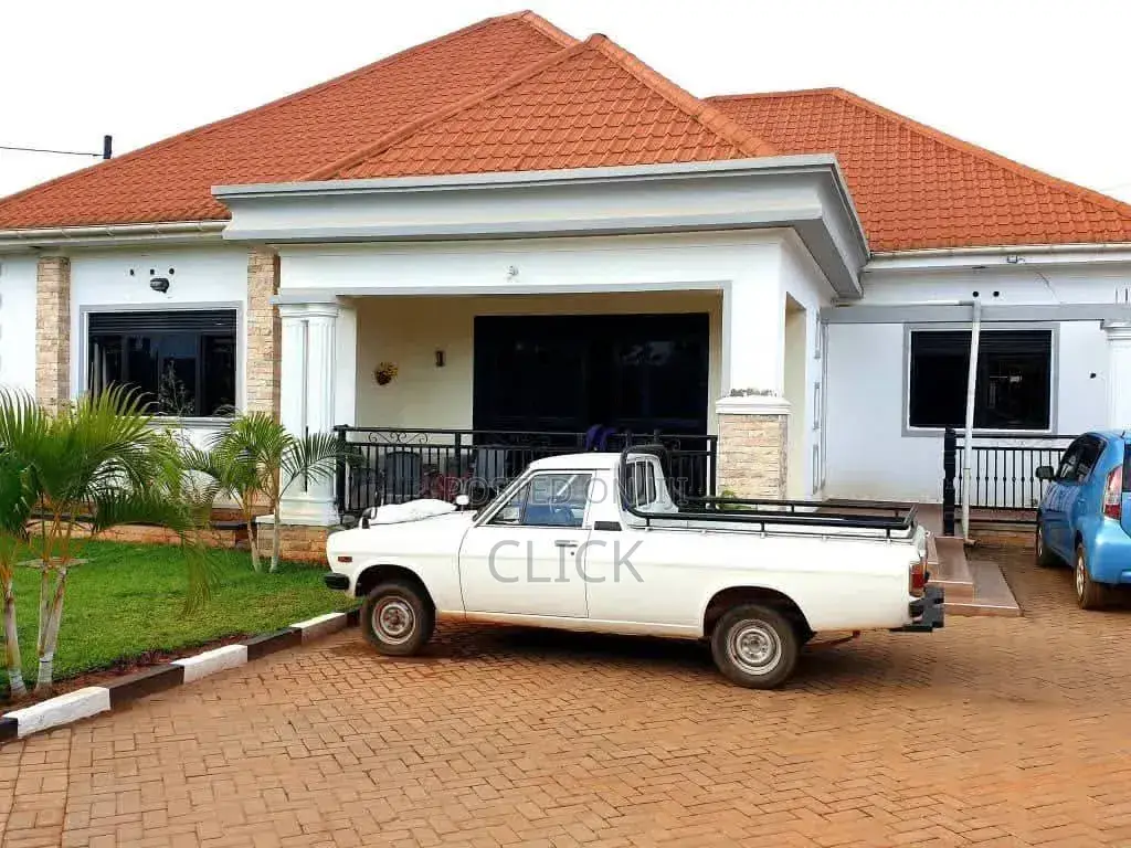 4bdrm House in Bugolobi, Central Division for rent in Central Division