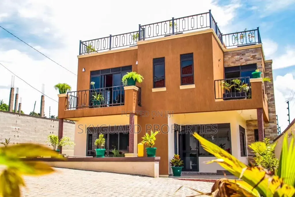 5bdrm House in Kasanga, Central Division for rent in Central Division