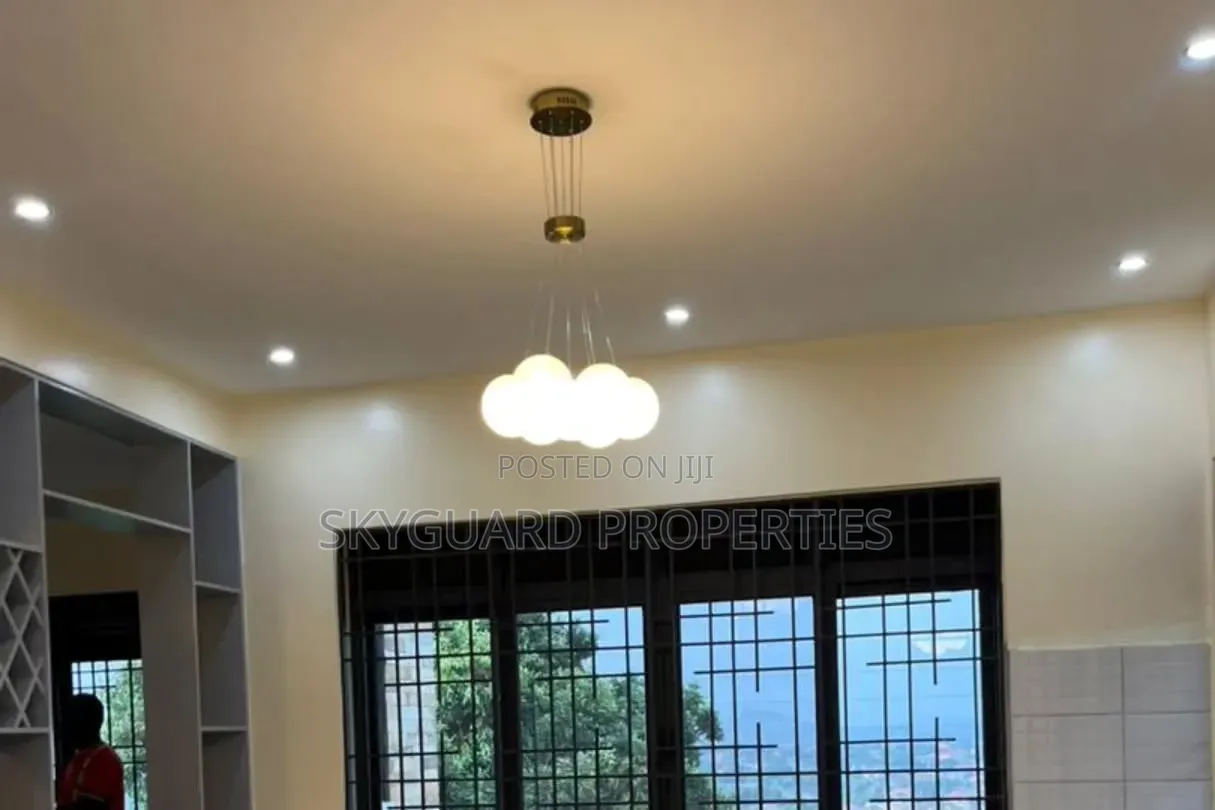 5bdrm House in Kasanga, Central Division for rent in Central Division