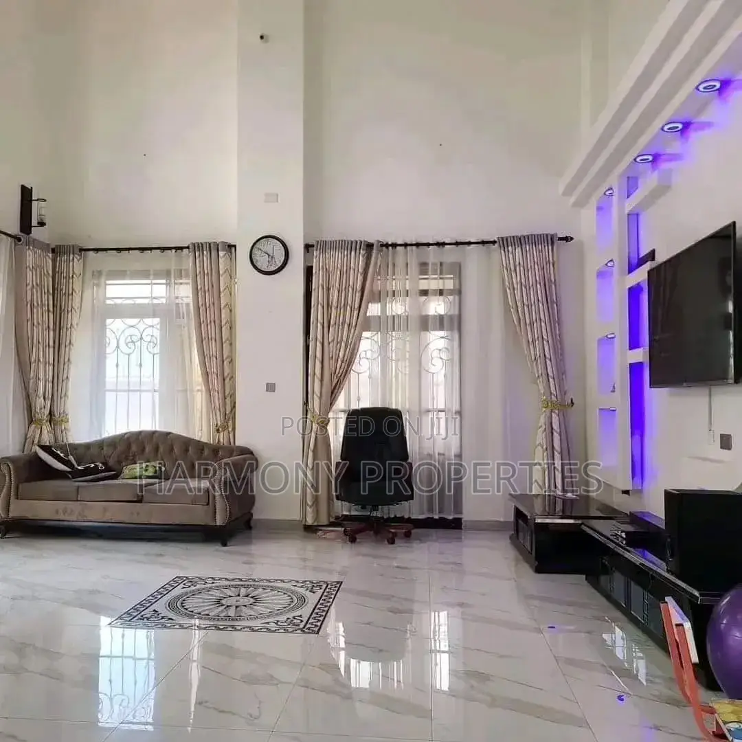 6bdrm Mansion in Munyonyo, Central Division for rent in Central Division