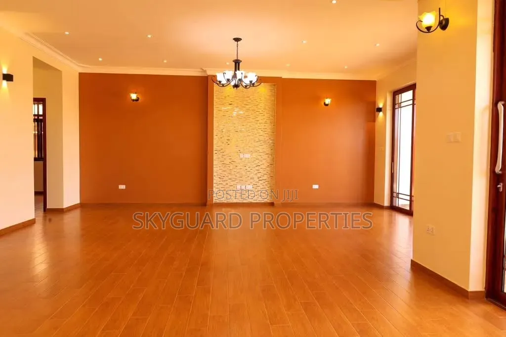 6bdrm Mansion in Bunga, Central Division for rent in Central Division