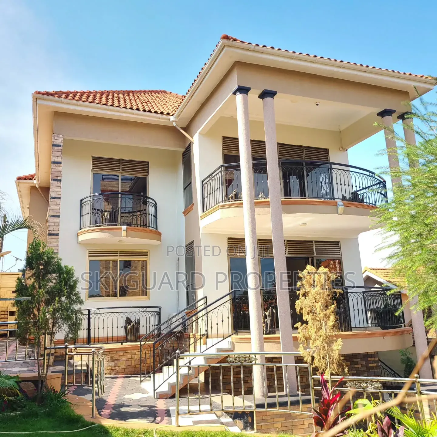 6bdrm Mansion in Kigo, Central Division for rent in Central Division