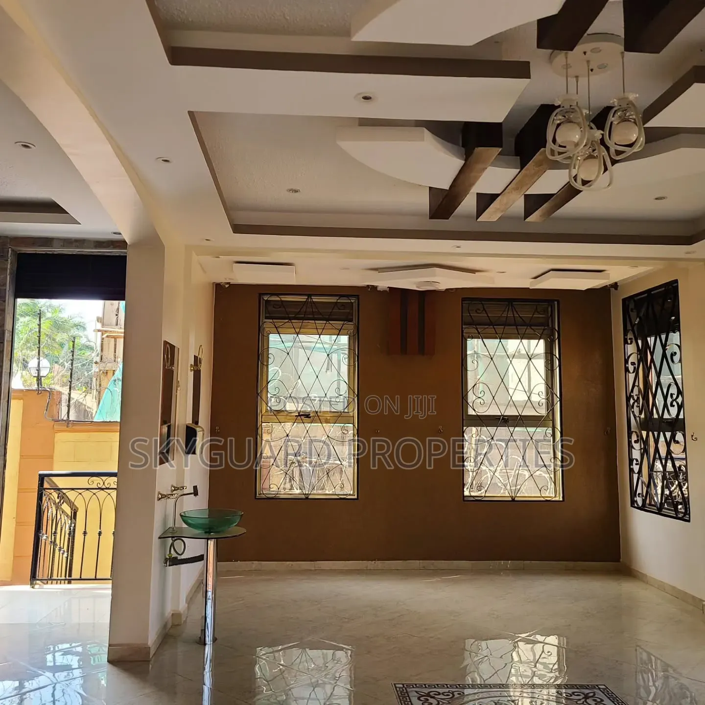 6bdrm Mansion in Kigo, Central Division for rent in Central Division