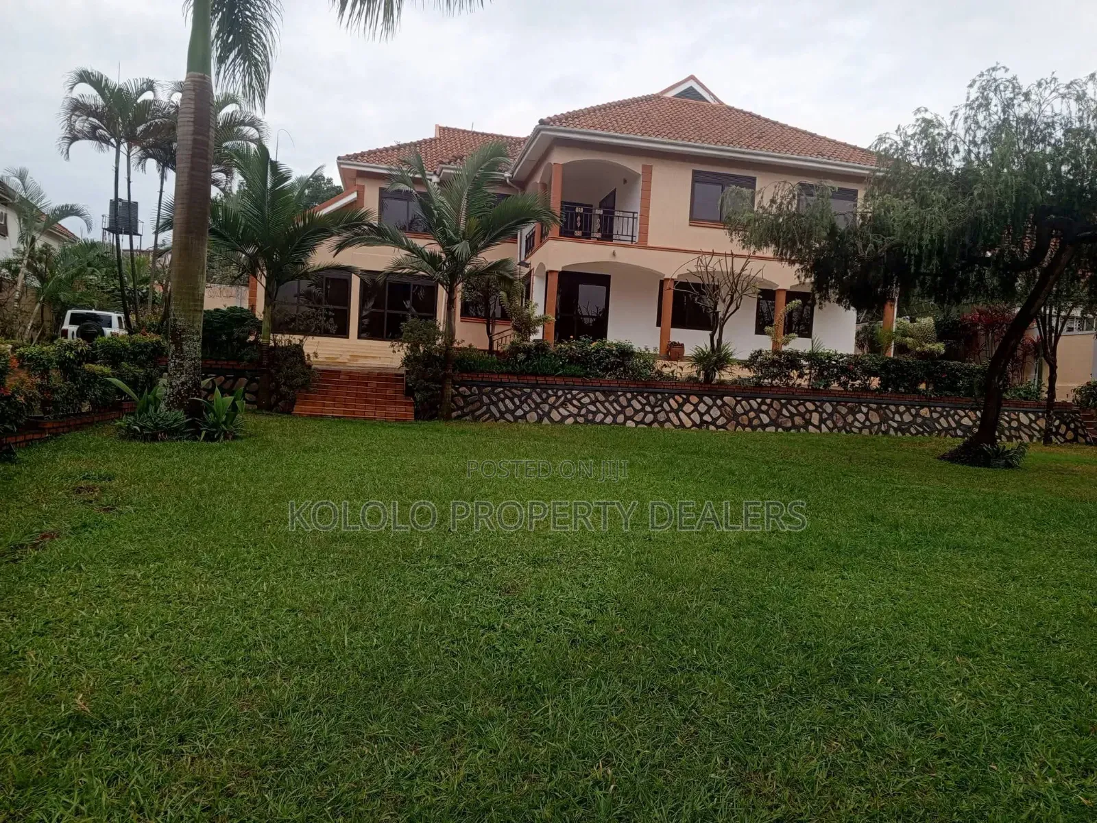 5bdrm Duplex in Bugolobi, Central Division for rent in Central Division