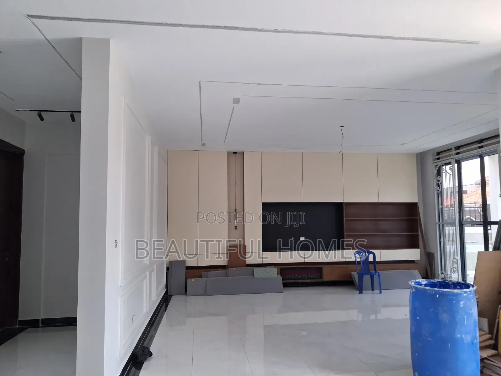 Furnished 6bdrm Duplex in Kira Tarmacked for sale in Kira