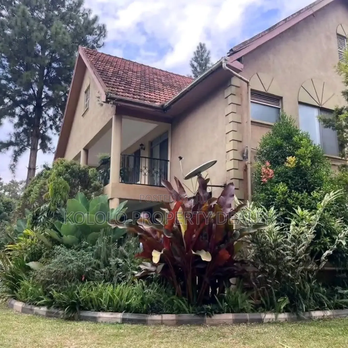 5bdrm Duplex in Naguru, Central Division for sale in Central Division
