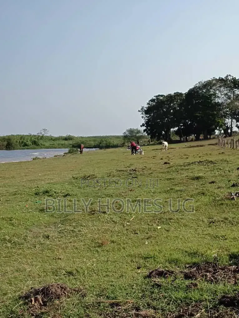 Lake Front Land for Sale Located in Buwaya-Entebbe in Kasanje