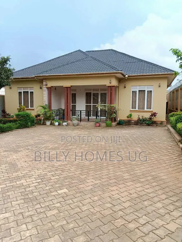 4bdrm Bungalow in Ssisa for sale in Ssisa