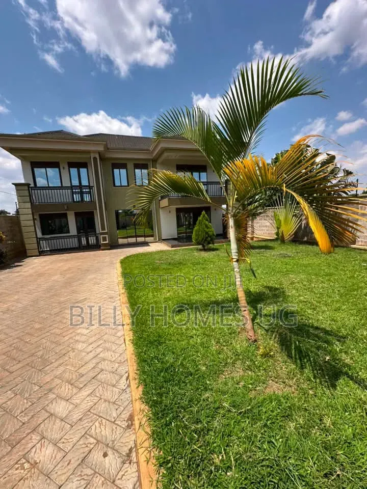 5bdrm Villa in Kira for sale in Kira