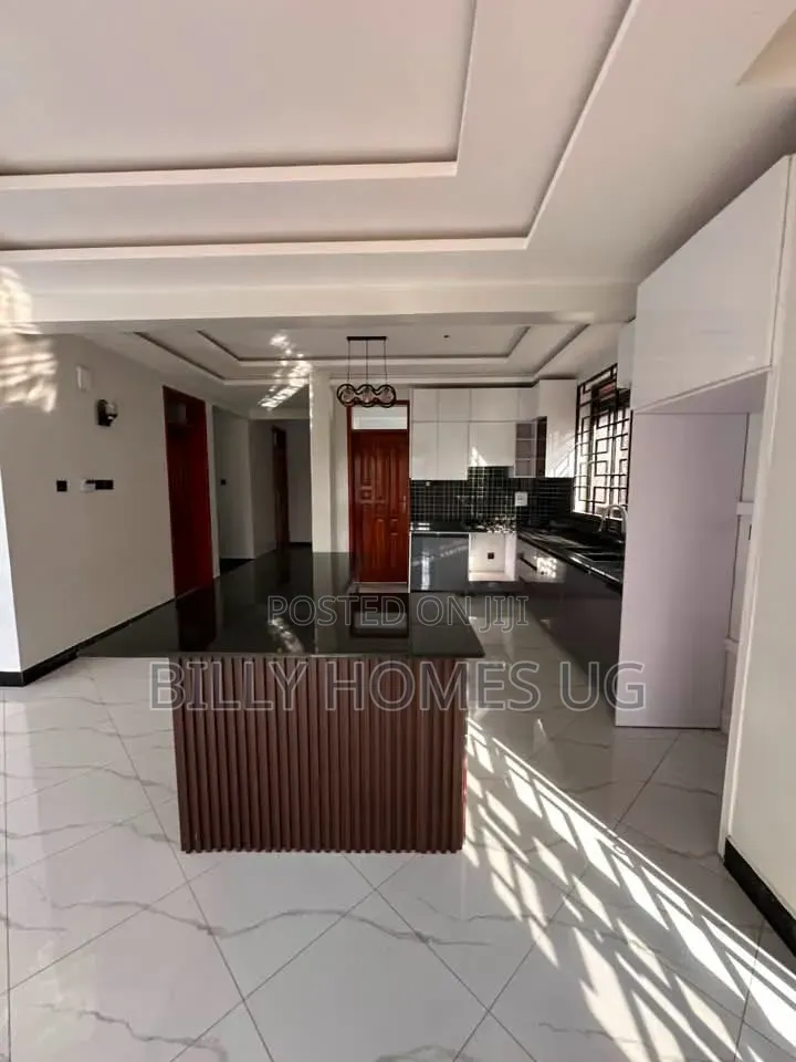 5bdrm Mansion in Kira for sale in Kira